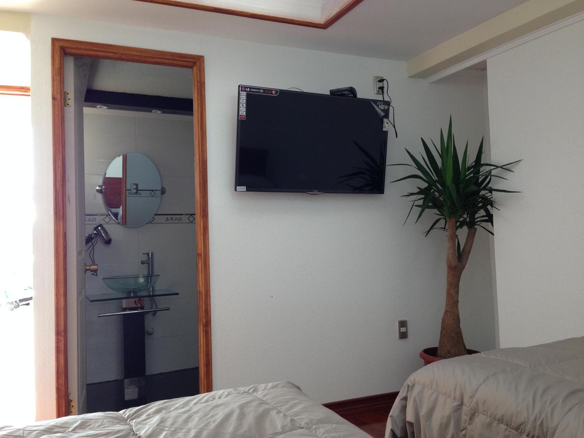 Residencial Victoria Said Hotel Linares Cameră foto